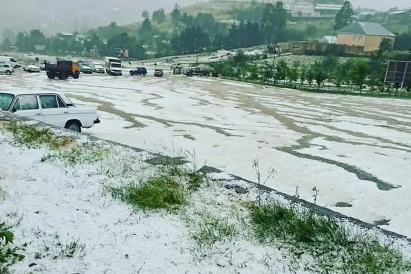 Gədəbəyə yağan dolu bir sıra fəsadlar törətdi - FOTO - VİDEO