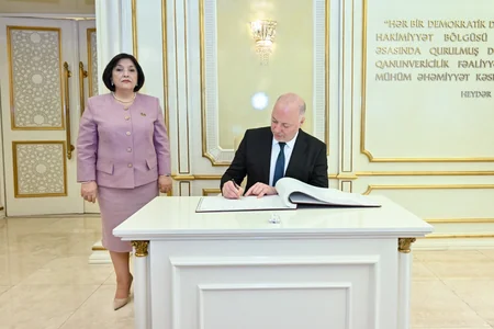 Sahibə Qafarova bolqarıstanlı həmkarı ilə görüşüb