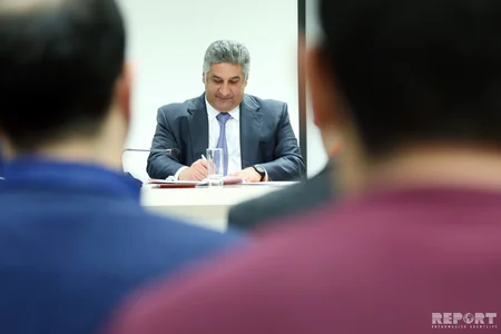 Cavid Qurbanov: Qızların voleybol oynaması gözəlliklərin birləşməsi deməkdir