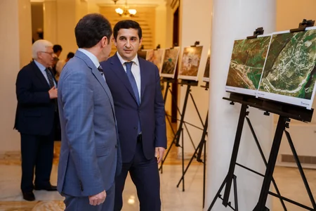“Azersky” peyk təsvirlərinə həsr olunan sərgi açılıb