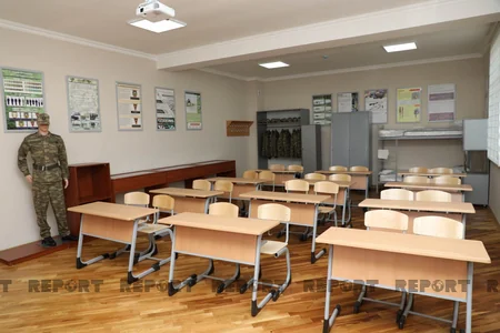 Bakıda sökülərək yenidən tikilən məktəbin açılışı olub