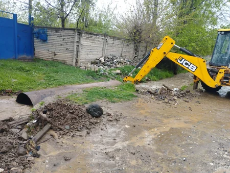 Goranboyda suvarma kanalı daşıb, evləri və həyətyanı sahələri su basıb