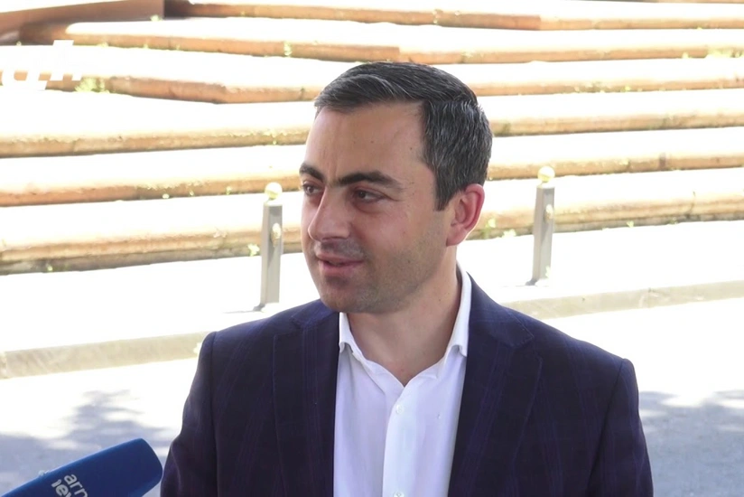 Ermənistanın müxalifət fəalı Paşinyanı təhqir etdi