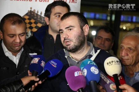 Üçqat Avropa çempionu olmuş Azərbaycan şahmatçıları Vətənə dönüb - FOTO