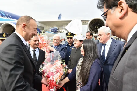 President Ilham Aliyev arrives in Pakistan for a visit