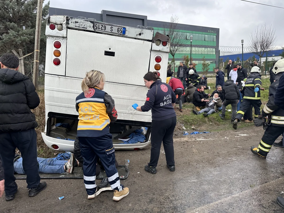 Təkirdağda ağır yol qəzası olub, 25 nəfər yaralanıb