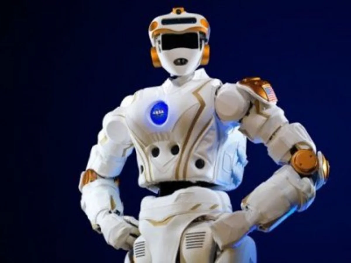NASA Ayı müstəmləkəyə çevirmək üçün robotlar hazırlayır