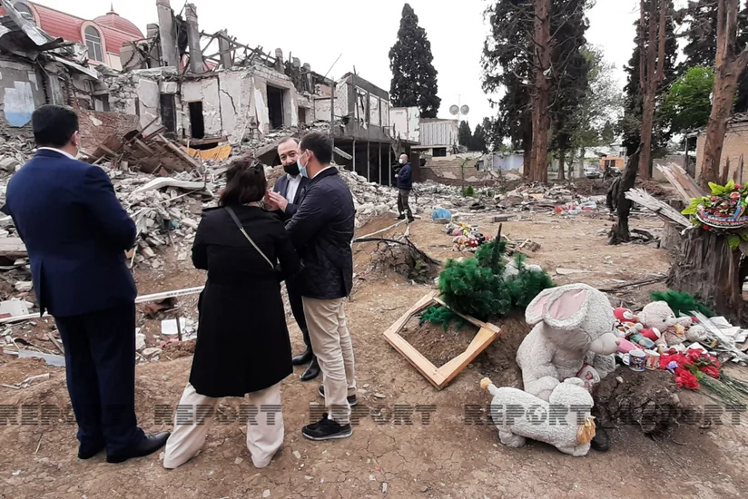 Fransalı hüquqşünaslar Gəncəyə səfər edib