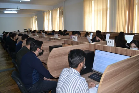 Prokurorluq orqanlarına qəbulla bağlı test imtahanı keçirilib