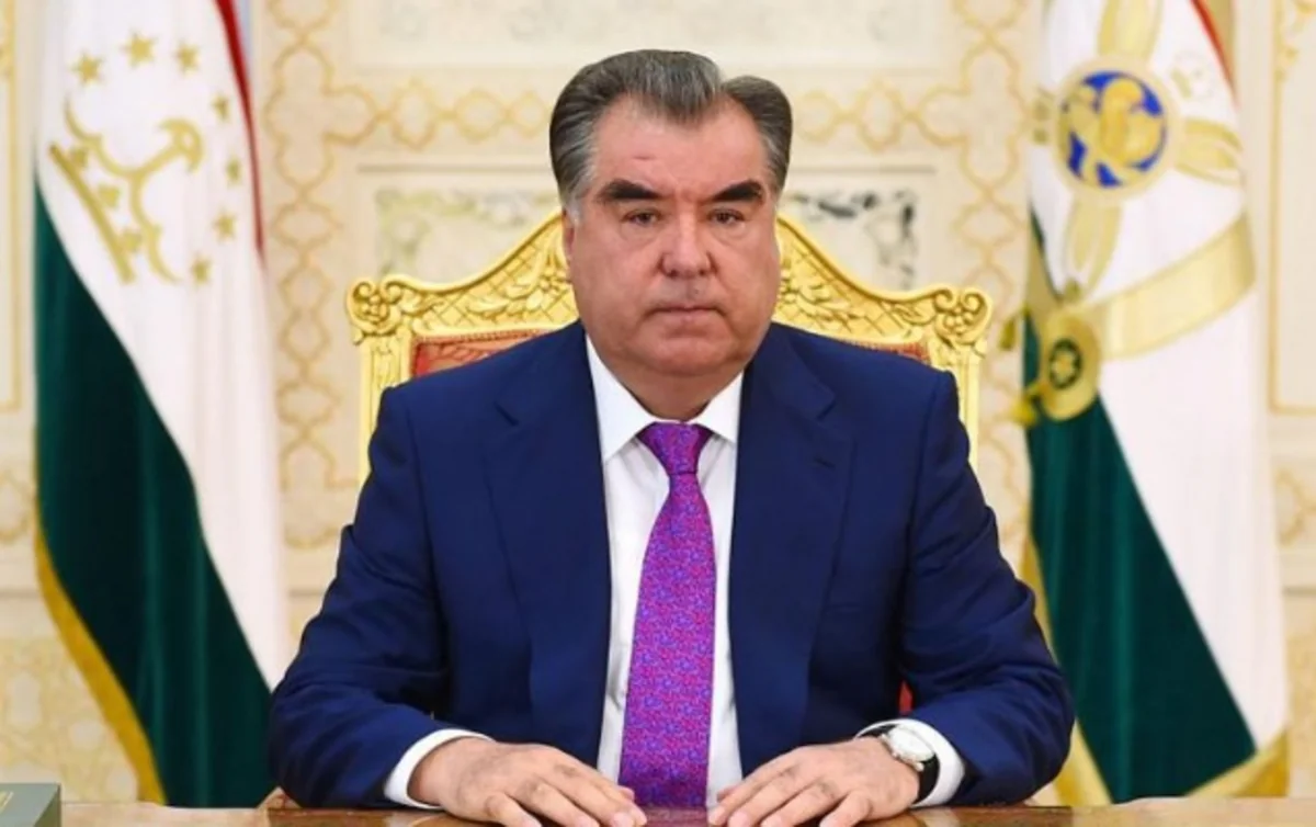 President of Tajikistan congratulates Ilham Aliyev on signing of joint declaration with Armenia