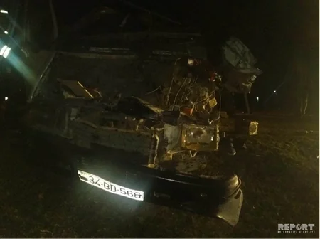 Qaxda mikroavtobus yük avtomobili ilə toqquşub, ölən və xəsarət alan var - FOTO - VİDEO - ƏLAVƏ OLUNUB