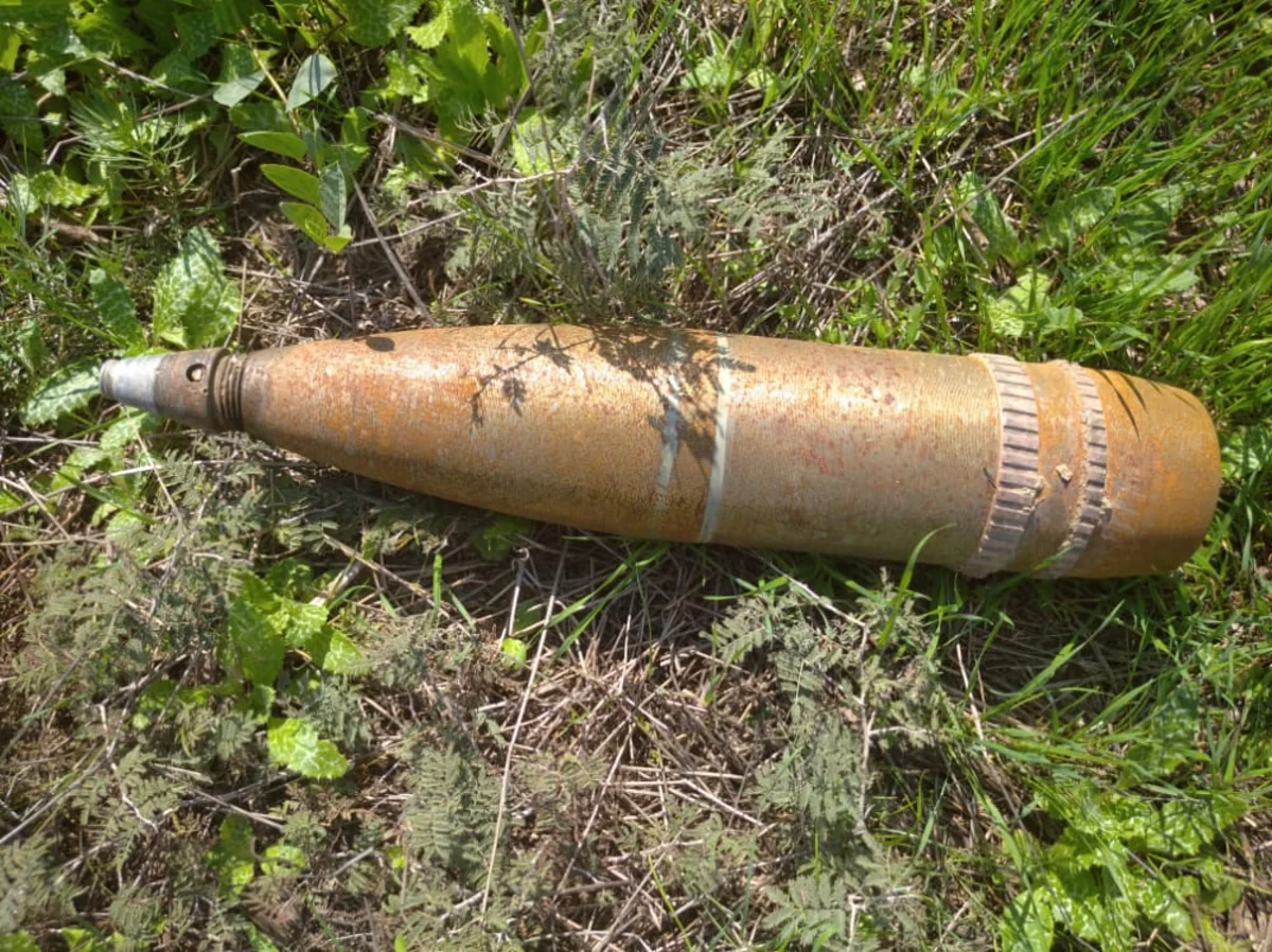 Cəbhəyanı ərazilərdə top mərmiləri, raket başlığı aşkarlandı