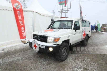 ICRC vehicles pass freely through Khankandi-Lachin road