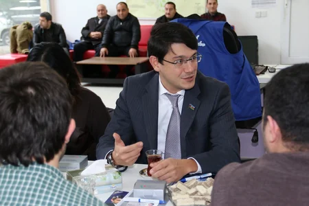 ​Parlament jurnalistləri Fuad Muradovun seçki qərargahında olub - FOTO