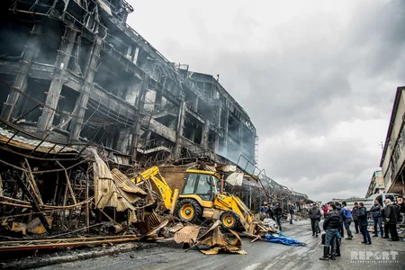 В ТЦ Diqlas сгорела территория площадью 17 тыс. квадратных метров - ФОТОРЕПОРТАЖ