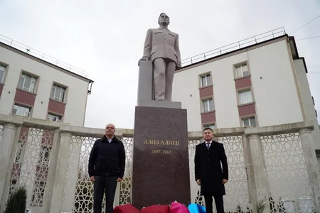 Azərbaycan şahmatçıları Mahaçqalada Əziz Əliyevin xatirəsinə həsr edilmiş turnirə qatılıblar