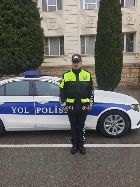 Yol polislərinin yeni geyim forması nümayiş etdirilib