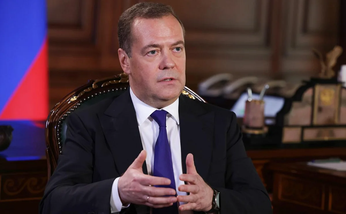 Медведев назвал комплексы Patriot и персонал НАТО в Украине законной целью ВС РФ
