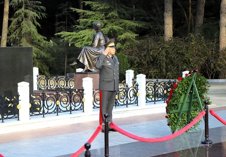 Azərbaycan və Özbəkistan müdafiə nazirlikləri arasında ikitərəfli əməkdaşlıq planı imzalanıb
