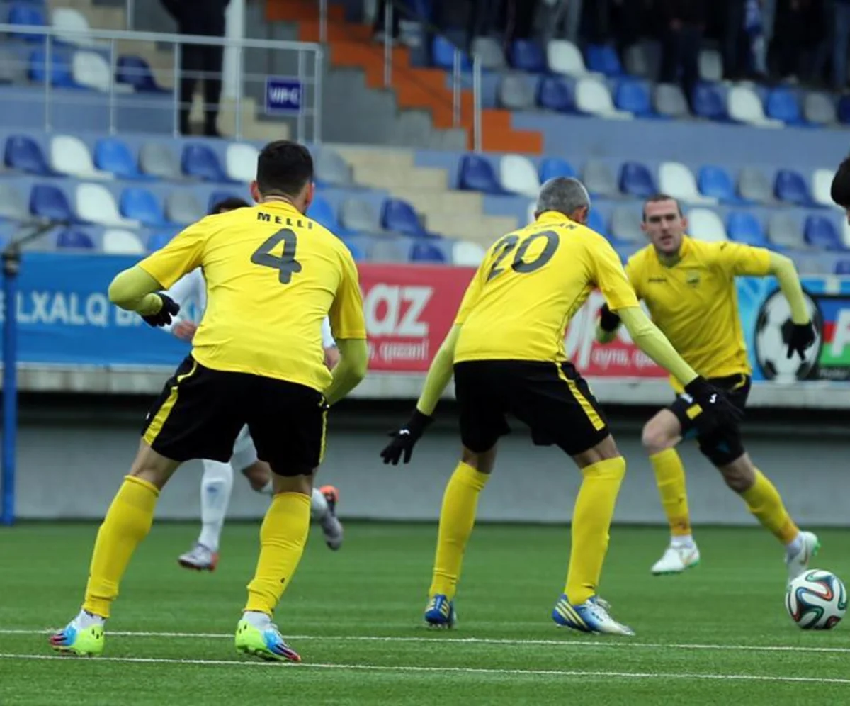 ​Simurq legioner futbolçularla yollarını ayırır