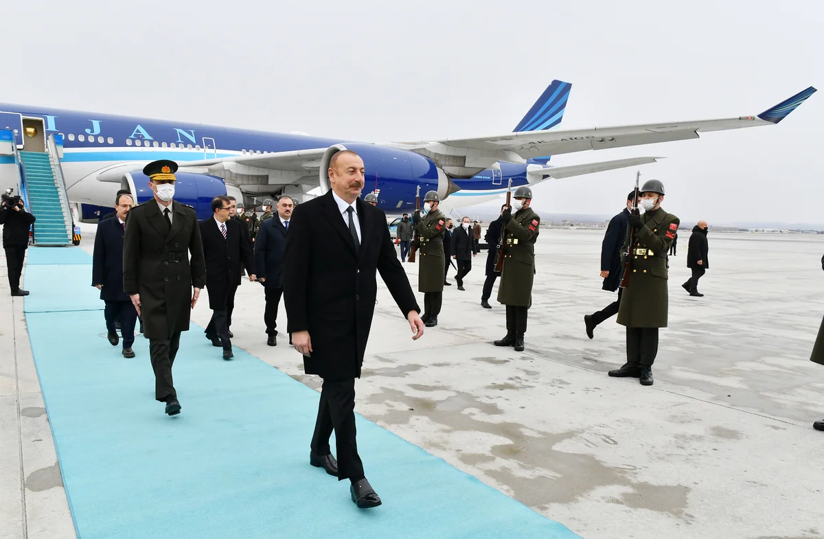 President Ilham Aliyev embarks on working visit to Turkiye