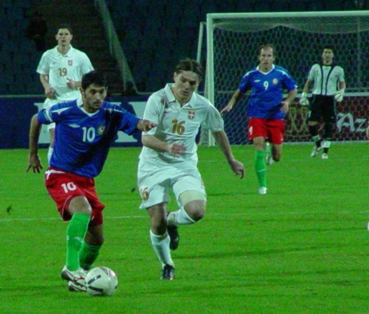 Futbol üzrə Azərbaycan millisi Serbiyaya böyük hesabla məğlub olub