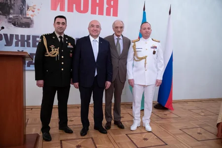 Moskvada Azərbaycan Silahlı Qüvvələrinin yaradılmasının 105 illiyi qeyd olunub