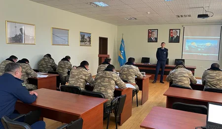 HHQ-nin hərbi hissəsində qrup rəhbəri müsabiqəsi keçirilib