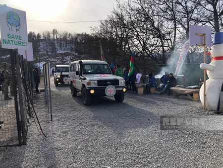 По дороге Ханкенди-Лачын беспрепятственно проехали автомобили МККК