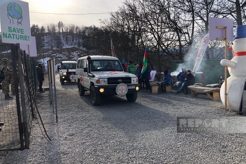 ICRC vehicles freely use Khankandi-Lachin road 