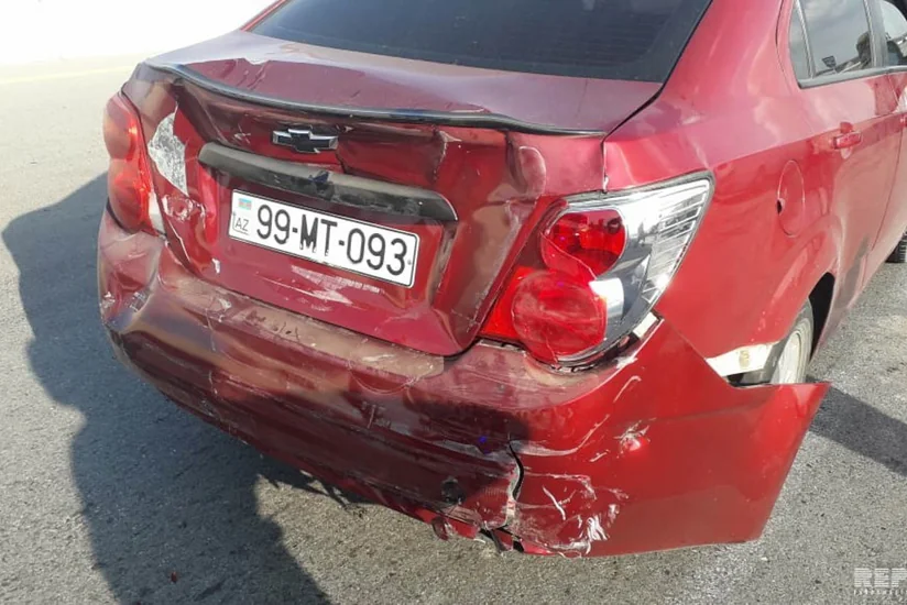 Kürdəmirdə mikroavtobus qəzaya düşüb, xəsarət alanlar var - FOTO - VİDEO - YENİLƏNİB