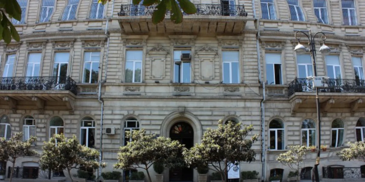 Qərb Universiteti doktorantura və dissertanturaya qəbul elan edib