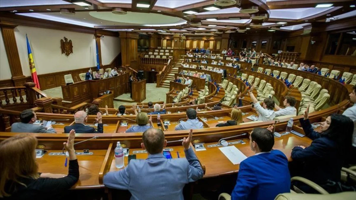 Moldovan parliament backs new government