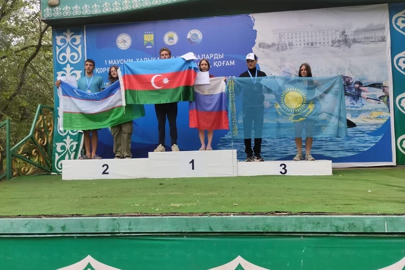 Azərbaycan avarçəkənləri Qazaxıstanda 8 medal qazanıblar