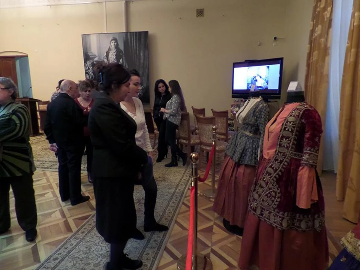 Milli Azərbaycan Tarixi Muzeyində “Qadın geyim bəzəkləri” sərgisinin açılış mərasimi keçirilib