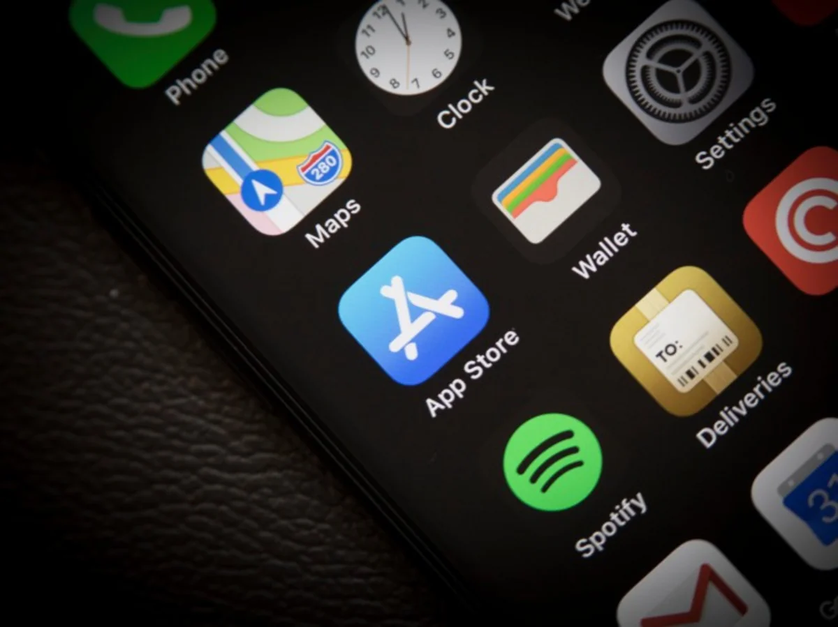 Apple удаляет и ограничивает приложения с функцией родительского контроля