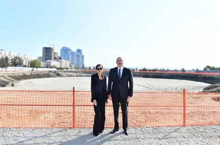 President Ilham Aliyev and First Lady Mehriban Aliyeva visit Victory Park under construction - UPDATED