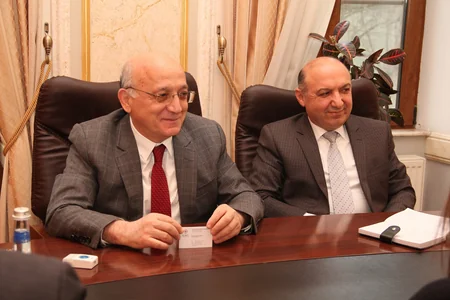 Mübariz Qurbanlı Beynəlxalq Qızıl Xaç Komitəsinin Azərbaycan nümayəndəliyinin rəhbəri ilə görüşüb