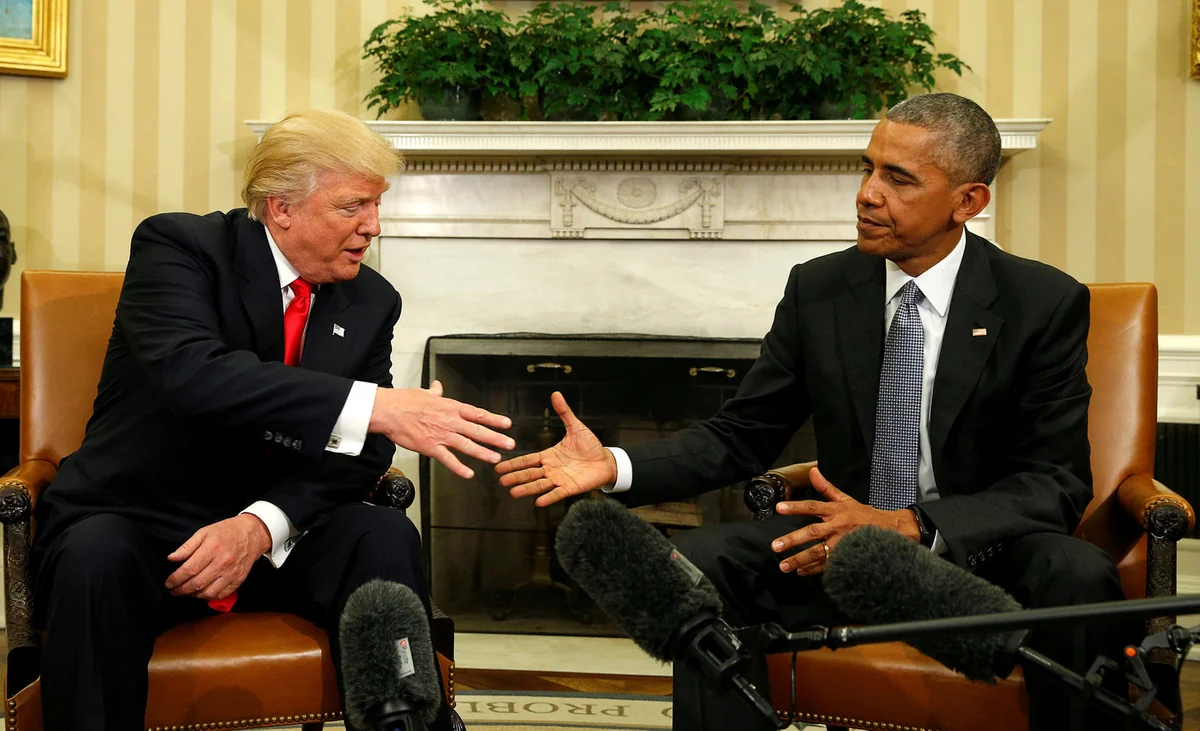 Обама отказался фотографироваться с Трампом