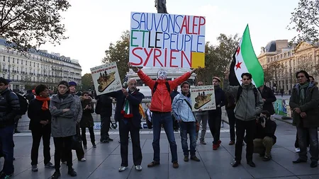 London və Parisdə Suriya müharibəsi əleyhinə mitinqlər keçirilib