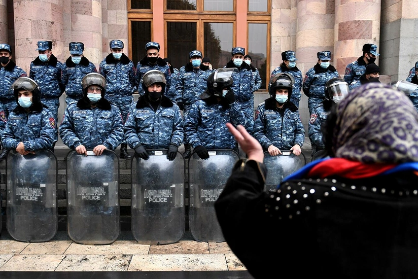 Армянская оппозиция анонсировала всеобщую забастовку