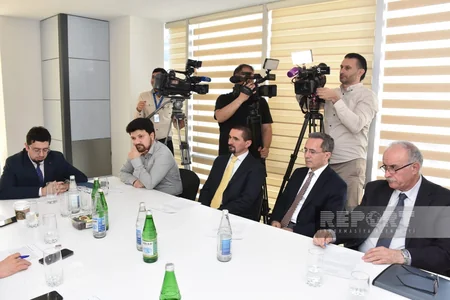 “Güney Azərbaycan məsələsi beynəlxalq mediada” adlı dəyirmi masa keçirilib
