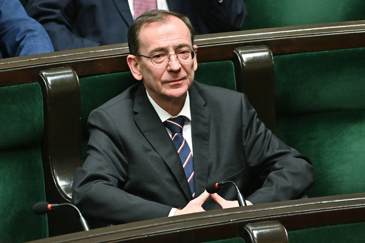 Former Polish interior minister, who went on hunger strike, transported to hospital