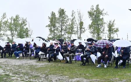 İlham Əliyev və Mehriban Əliyeva Şuşada Beynəlxalq Folklor Festivalının açılışında iştirak ediblər - YENİLƏNİB