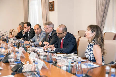 АЖД обсудил перспективы сотрудничества c ВБ