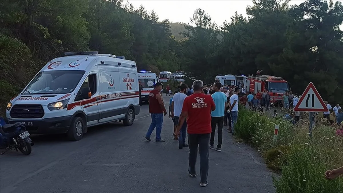 Тяжелое ДТП с микроавтобусом в Турции: 8 погибших