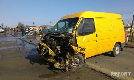 Lənkəranda mikroavtobus yanacaqdaşıyan maşınla toqquşub - FOTO - ƏLAVƏ OLUNUB