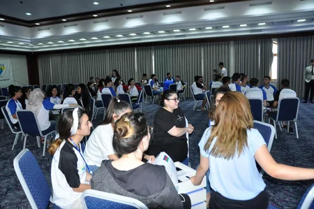 “Maarifçilik” Könüllülük Akademiyasının iştirakçıları arasında intellektual yarış keçirilib