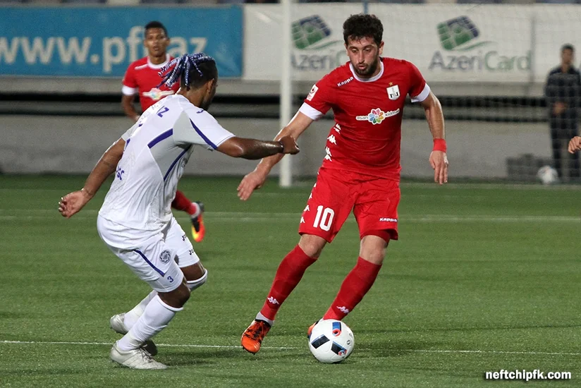 Neftçinin futbolçusu: Bütün komandanın günahı var