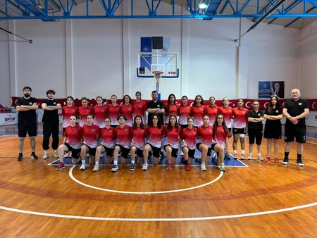 Azərbaycanın basketbol milliləri yoxlama görüşləri keçirib